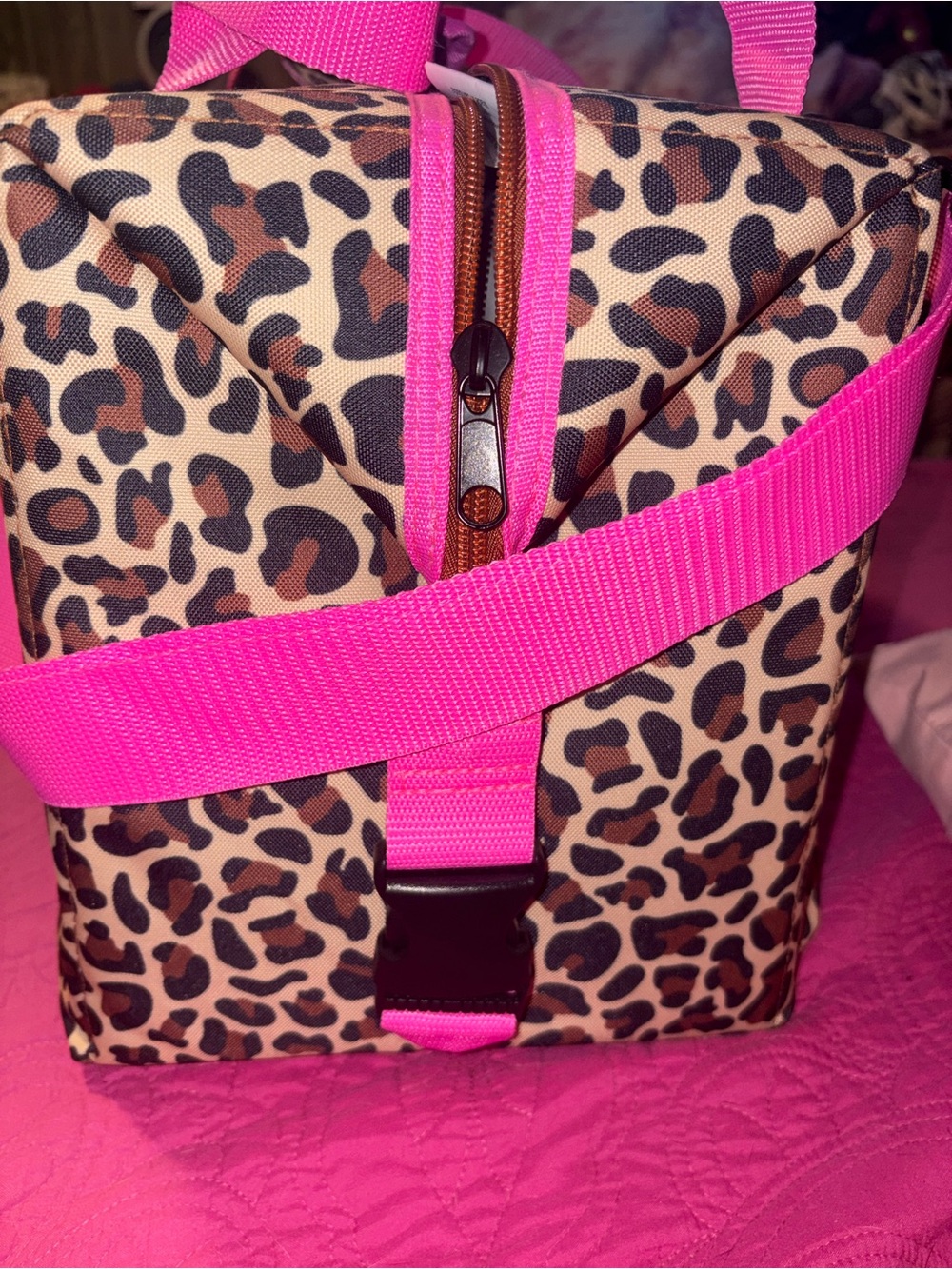 Buc-ees Leopard Print Cooler Bag with Hot Pink Accents - Picture 4 of 6
